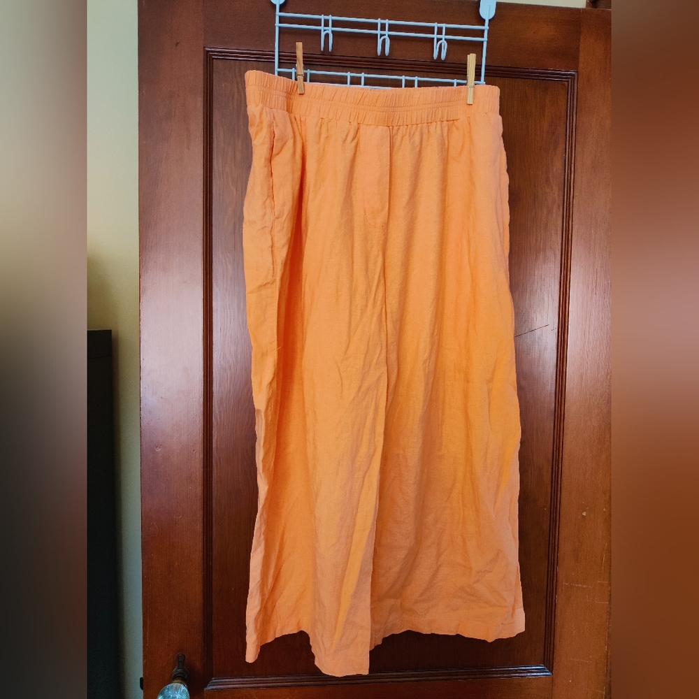 Light And Breezy Reitmans Orange Linen Blend Pants 🍊 🧡